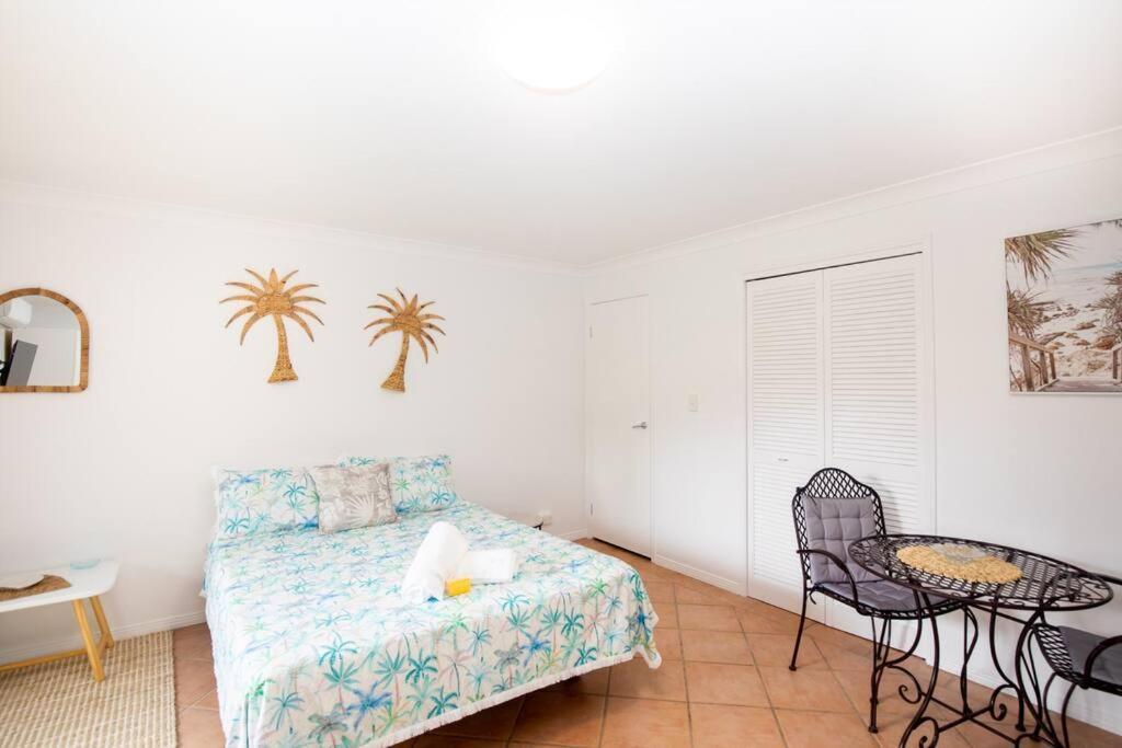Gorgeous Studio + 100M To Beach + Pool Point Lookout Luaran gambar
